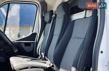 Грузовой фургон Renault Master 2016 в 