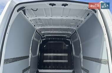 Грузовой фургон Renault Master 2021 в 