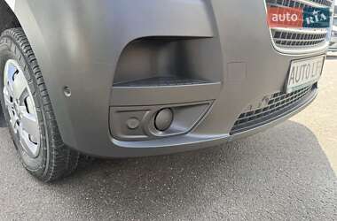 Грузовой фургон Renault Master 2021 в 