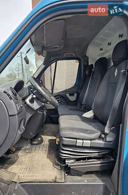 Грузовой фургон Renault Master 2013 в 