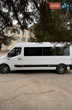 Микроавтобус Renault Master 2015 в 