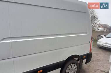 Грузовой фургон Renault Master 2011 в 