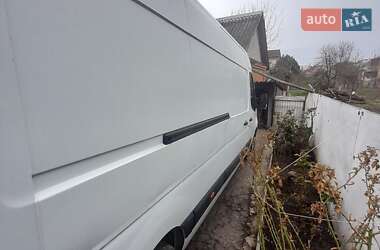 Грузовой фургон Renault Master 2011 в 