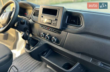 Вантажний фургон Renault Master 2021 в 
