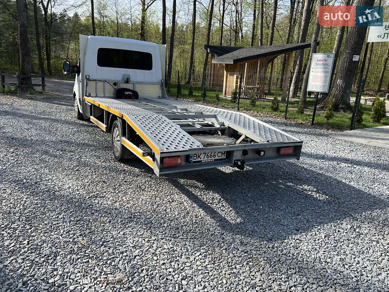 Автовоз Renault Master 2012 в Бродах