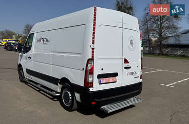 Грузовой фургон Renault Master 2022 в 