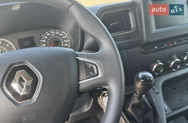 Грузовой фургон Renault Master 2022 в 