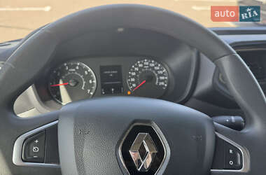 Грузовой фургон Renault Master 2022 в 