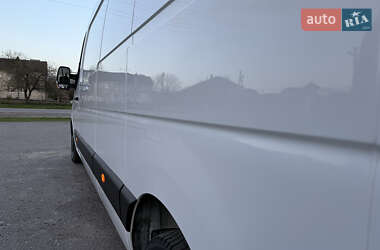 Вантажний фургон Renault Master 2021 в 