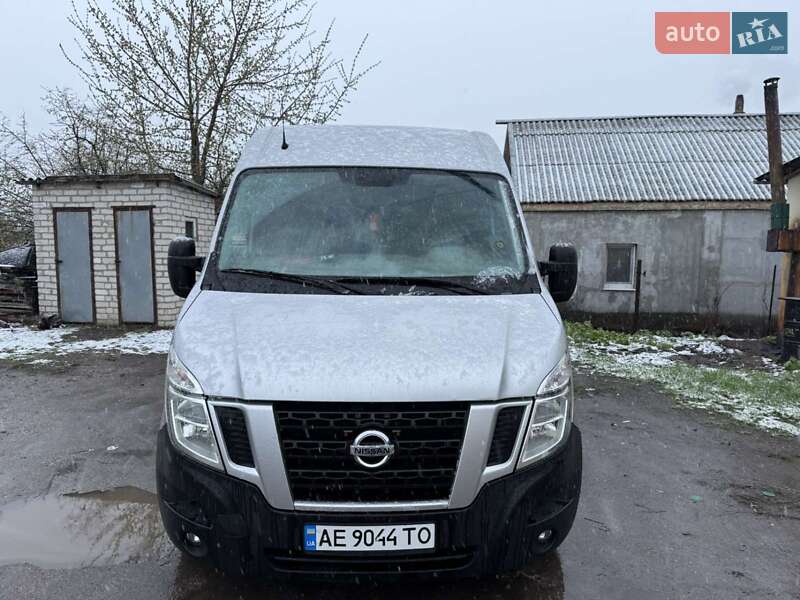 Грузовой фургон Renault Master 2013 в 