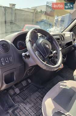 Грузовой фургон Renault Master 2012 в 