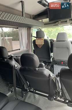 Микроавтобус Renault Master 2015 в  фото 8 Микроавтобус Renault Master 2015 в