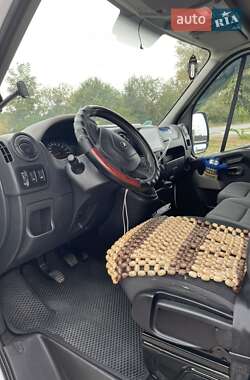 Микроавтобус Renault Master 2015 в  фото 10 Микроавтобус Renault Master 2015 в