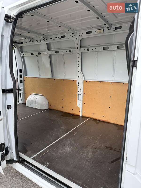 Вантажний фургон Renault Master 2023 в Ужгороді фото 62 Вантажний фургон Renault Master 2023 в Ужгороді