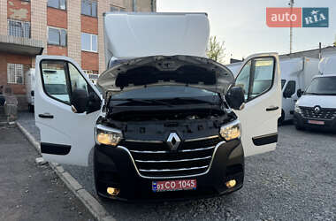 Грузовой фургон Renault Master 2022 в 