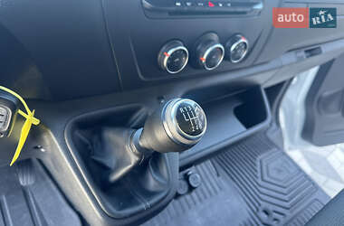 Грузовой фургон Renault Master 2021 в 