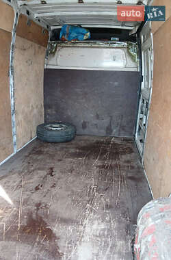 Вантажний фургон Renault Master 2006 в 