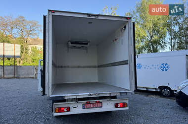 Другие грузовики Renault Master 2017 в 