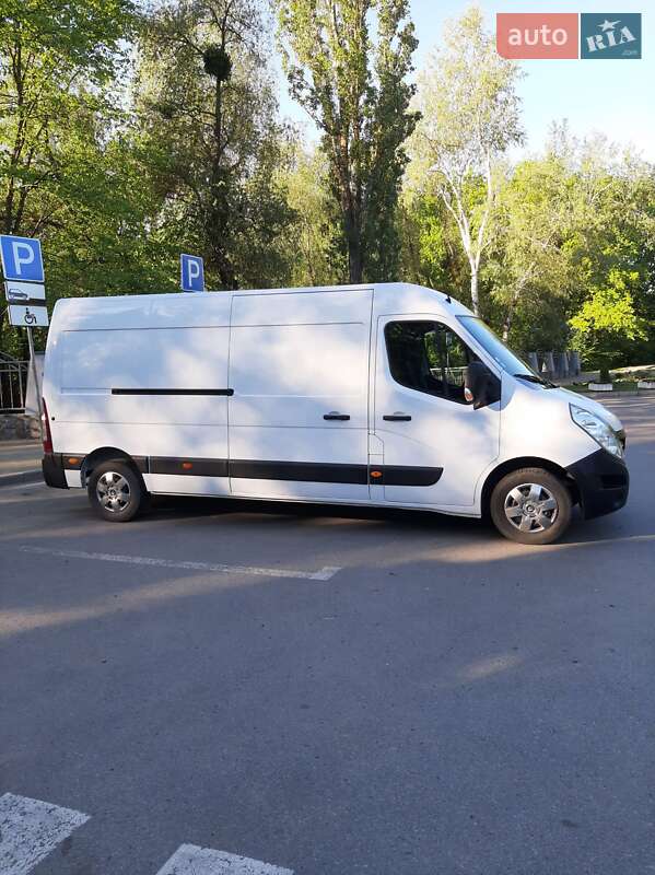 Грузовой фургон Renault Master 2018 в Полтаве