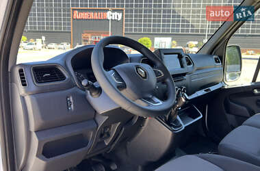Грузовой фургон Renault Master 2019 в 