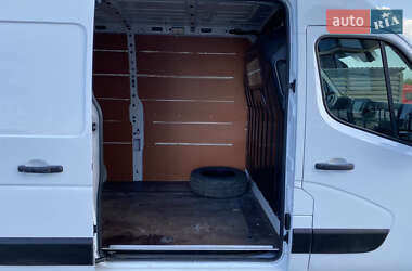 Грузовой фургон Renault Master 2021 в 
