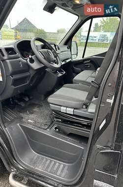 Грузовой фургон Renault Master 2021 в 