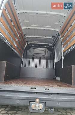 Грузовой фургон Renault Master 2019 в 