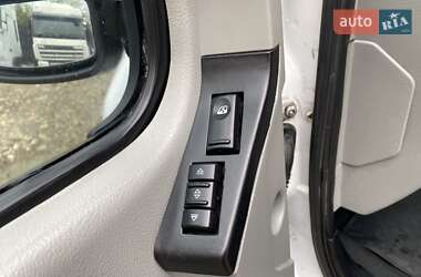 Вантажний фургон Renault Master 2003 в 