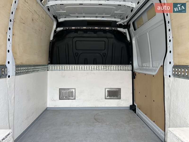 Грузовой фургон Renault Master 2020 в Луцке