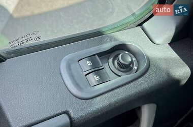 Грузовой фургон Renault Master 2015 в 