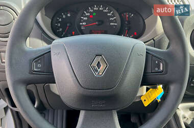 Грузовой фургон Renault Master 2015 в 