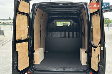 Вантажний фургон Renault Master 2017 в 
