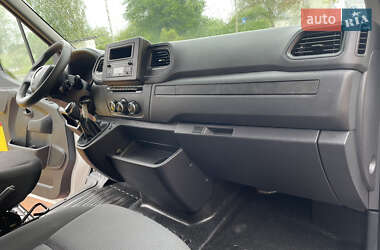Вантажний фургон Renault Master 2020 в 