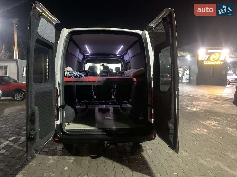 Мікроавтобус Renault Master 2015 в Чернівцях