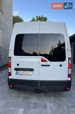 Вантажний фургон Renault Master 2016 в 