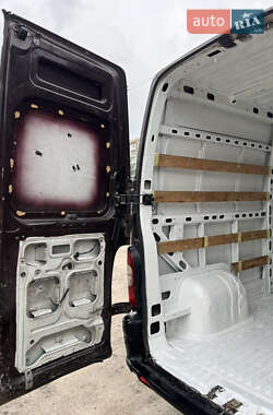 Грузовой фургон Renault Master 2007 в 