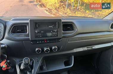 Вантажний фургон Renault Master 2021 в 