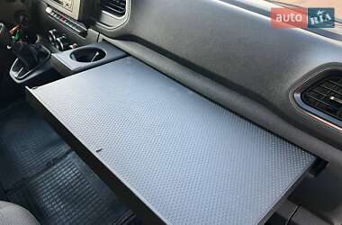 Вантажний фургон Renault Master 2021 в 