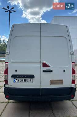 Грузовой фургон Renault Master 2014 в 