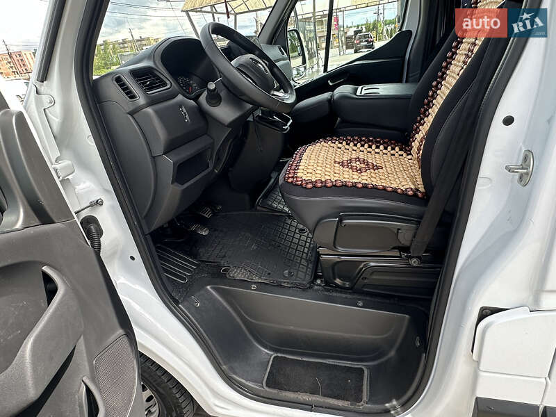 Грузопассажирский фургон Renault Master 2020 в Черновцах