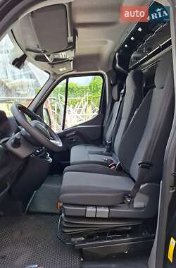 Вантажний фургон Renault Master 2023 в 
