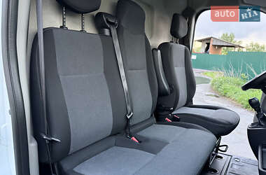 Вантажний фургон Renault Master 2021 в 