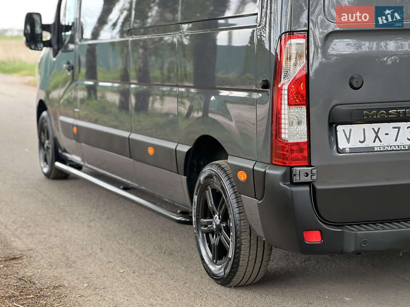 Вантажний фургон Renault Master 2021 в Дубні