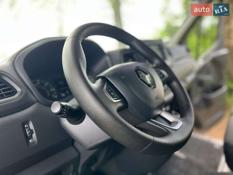 Вантажний фургон Renault Master 2021 в Дубні