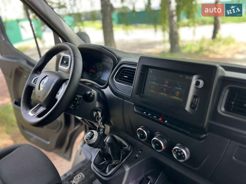 Вантажний фургон Renault Master 2021 в Дубні