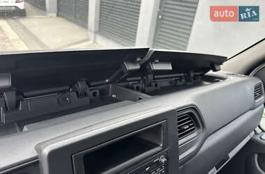 Грузовой фургон Renault Master 2020 в 