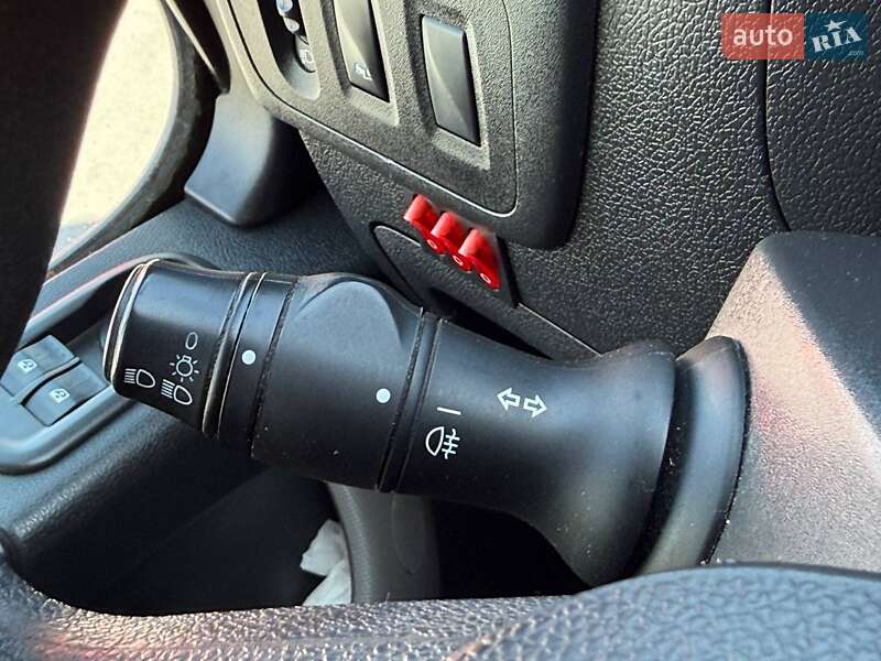 Автовоз Renault Master 2016 в Ровно
