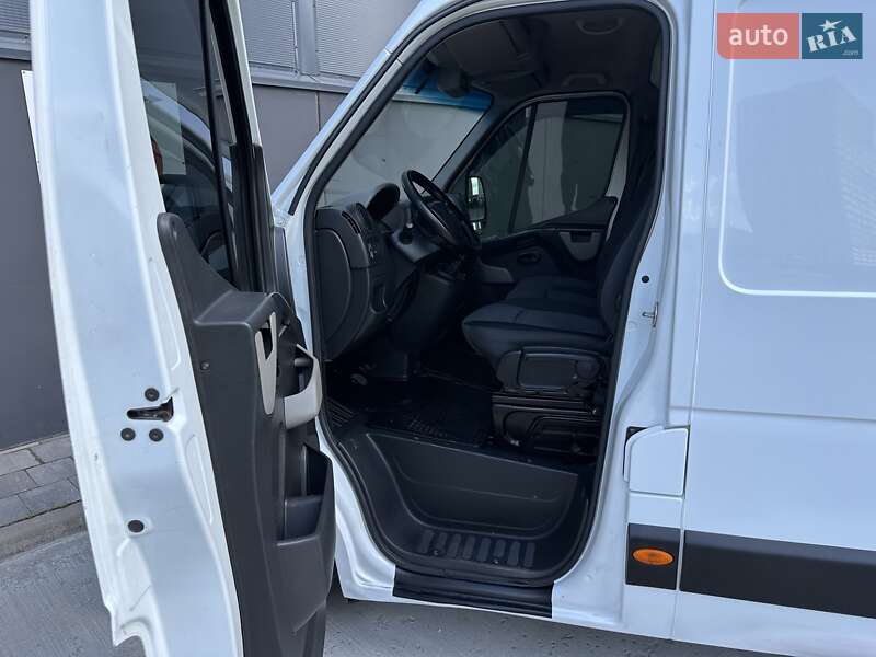 Вантажний фургон Renault Master 2013 в Києві
