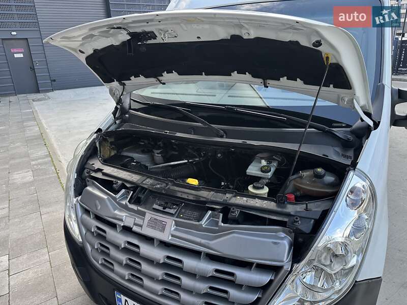 Вантажний фургон Renault Master 2013 в Києві