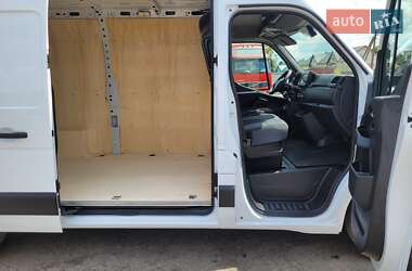 Грузовой фургон Renault Master 2021 в 